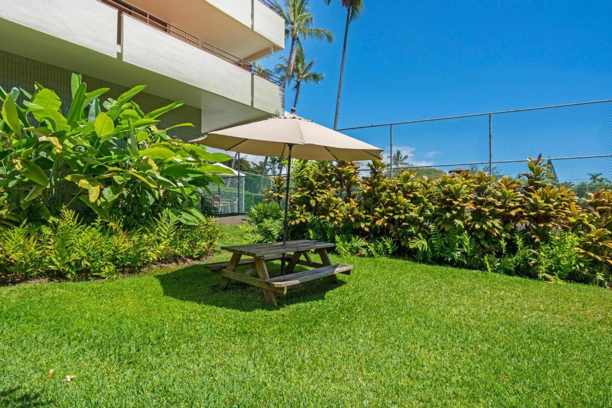 Big Island White Sands Village By Coldwell Banker Island Vacations Каилуа-Кона Экстерьер фото
